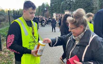 Hospicjum z rekordowym wsparciem – ponad 77 tysięcy złotych zebrane przez wolontariuszy