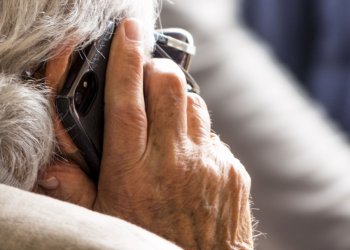 Policja apeluje do Seniorów! Uważajcie na umowy zawierane na pokazach